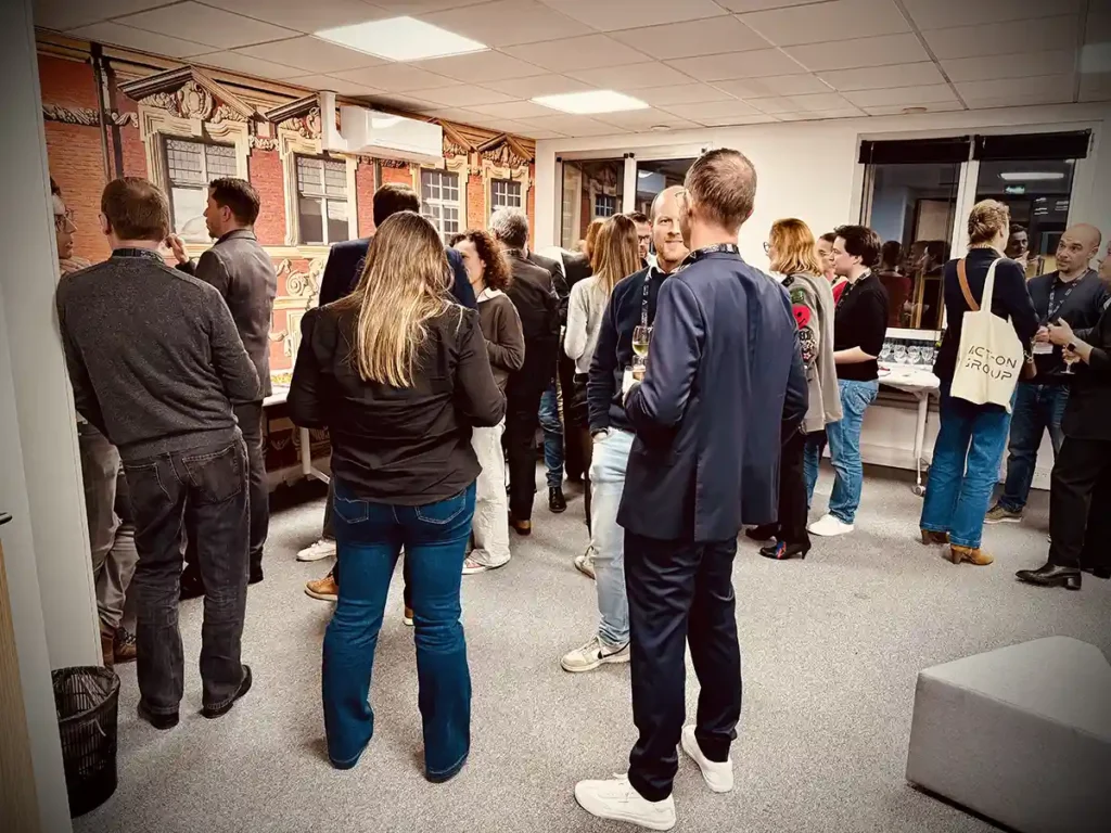 Photo de l'ambiance pendant le cocktail à l'afterwork business IA & RH à Lille